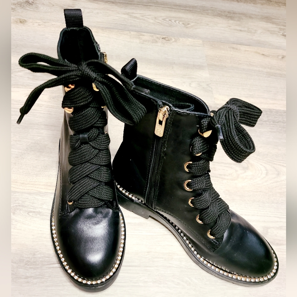 Antonio Melani Peyytonn Black Leather Combat Booties Boots Women’s Size 6.5